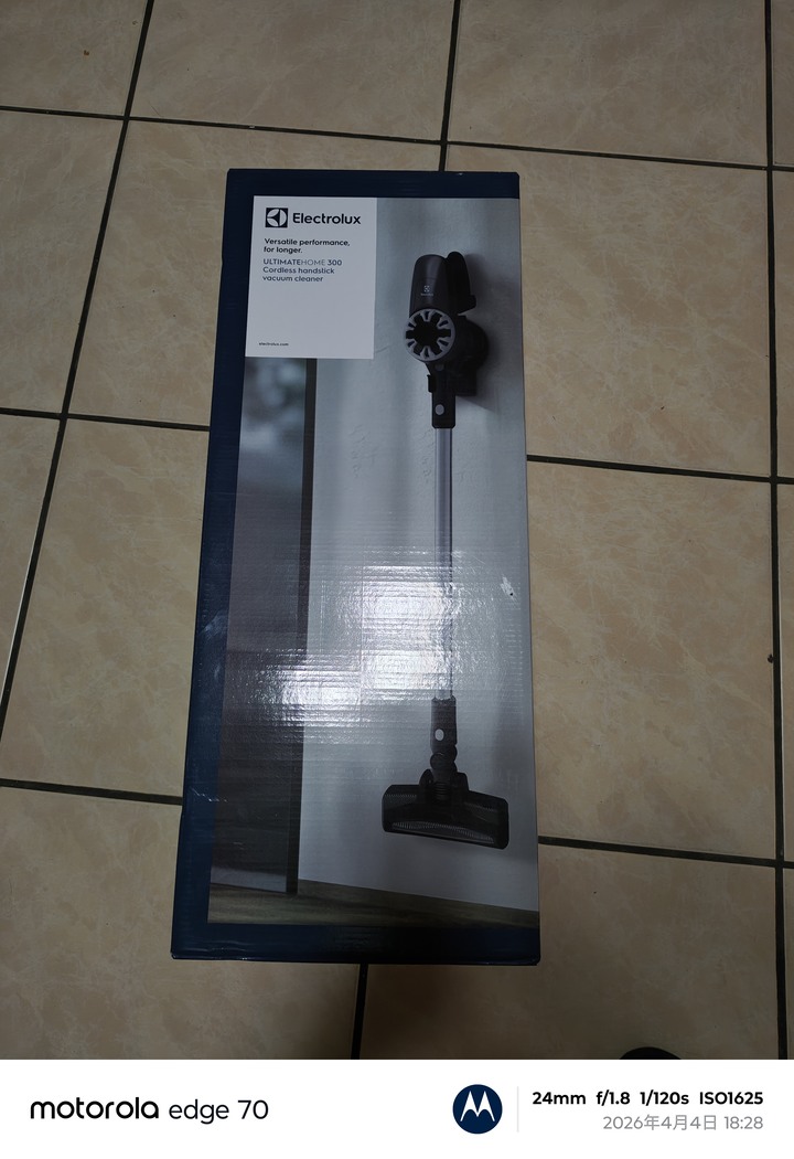 【Electrolux 伊萊克斯】300系列 無線吸塵器 - 冰晶白(EFP31212)