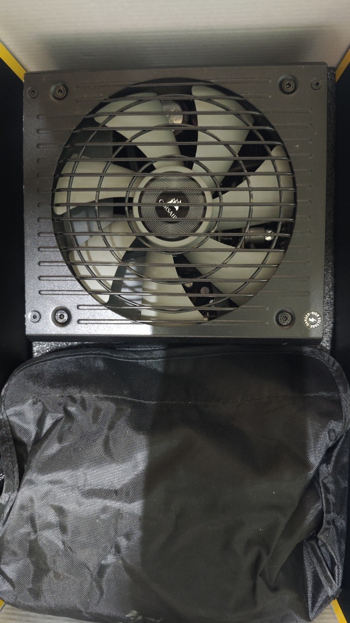 [高屏售]海盜 RM850X 850 Watt 80 PLUS Gold 電源供應器