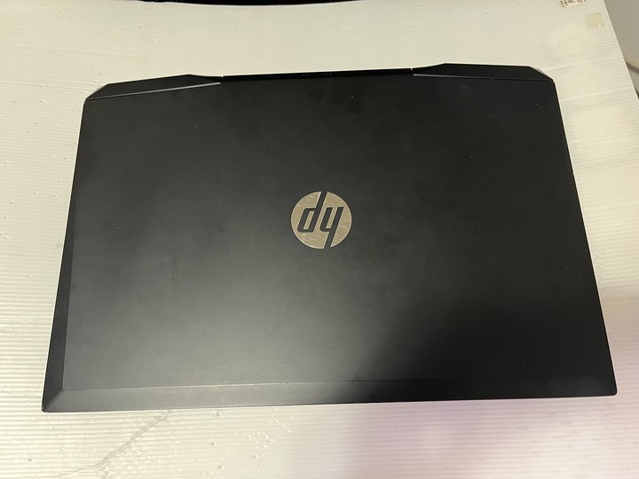 HP 17吋 / i7 9750H / 1660Ti /144Hz 遊戲筆電