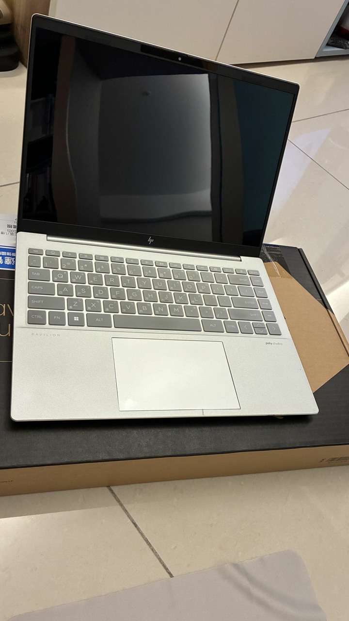 HP pavilion plus 14-ew1026tu