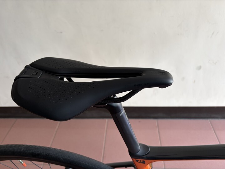 2020年DEFY ADVANCED 2碳纖維公路車出售!