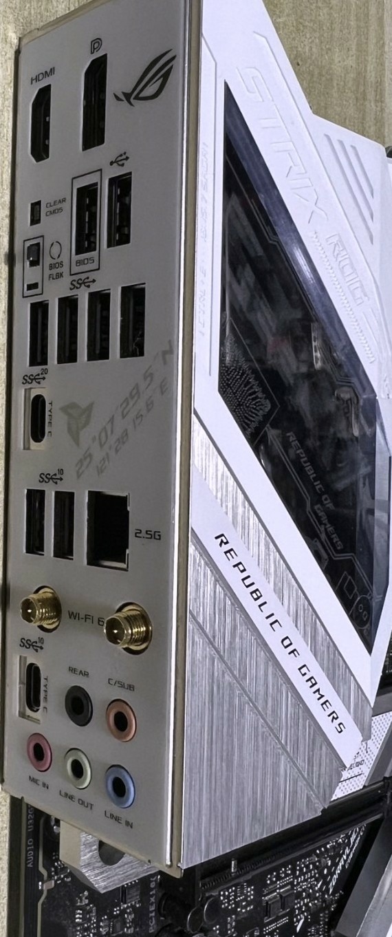 ROG Z690-A DDR4 Z690-i Aorus DDR4 主機板