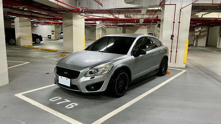 自售 Volvo C30 2.0 汽油