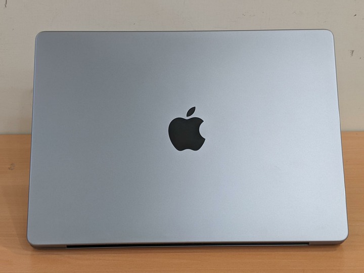 M1 Pro 14吋 8成新 電池83% 有保固 MacBook Pro14 英寸，2021 年 太空灰 A2442