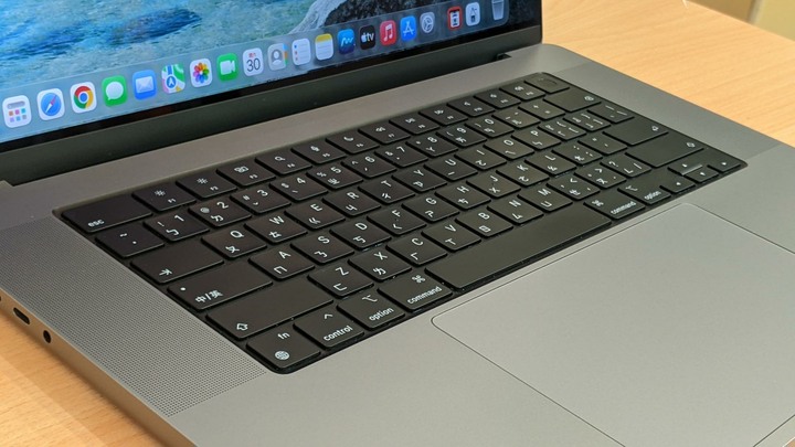 M1 Pro 32G 9成新 電池90% 有保固 MacBook Pro16 英寸，2021 年 太空灰 A2485