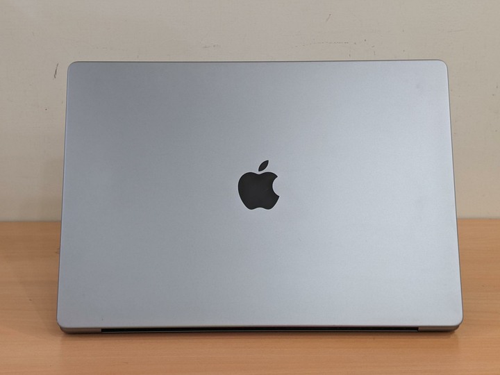 M1 Pro 16吋 8成新 電池85% 有保固 MacBook Pro16 英寸，2021 年 太空灰 A2485