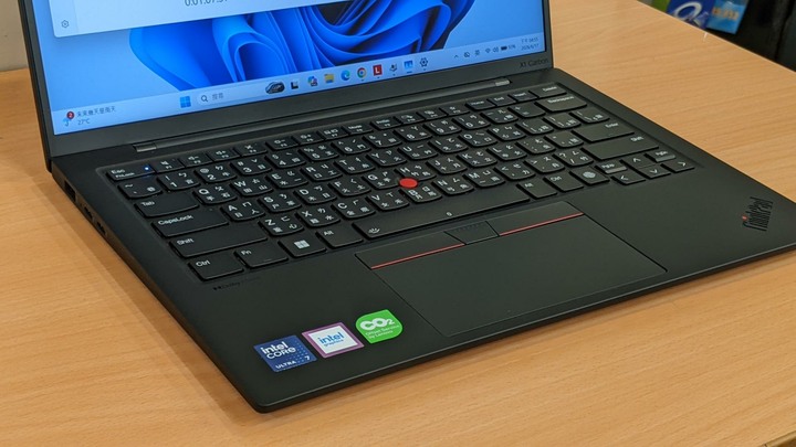 原廠保固 記憶體64G 9成新 AI筆電 Lenovo X1 Carbon Gen 12 商務筆電 1.1公斤