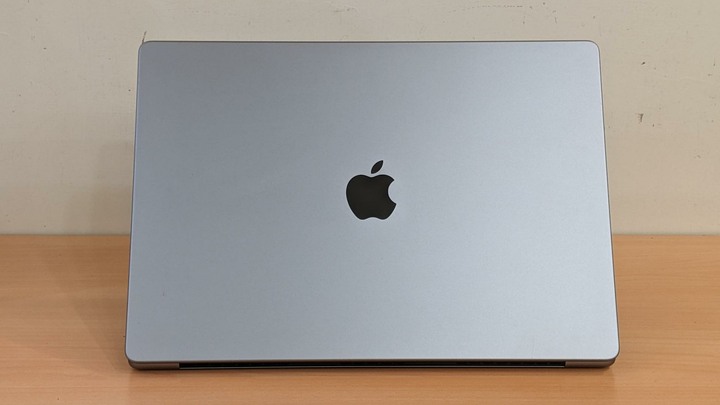 M1 Pro 32G 9成新 電池90% 有保固 MacBook Pro16 英寸，2021 年 太空灰 A2485
