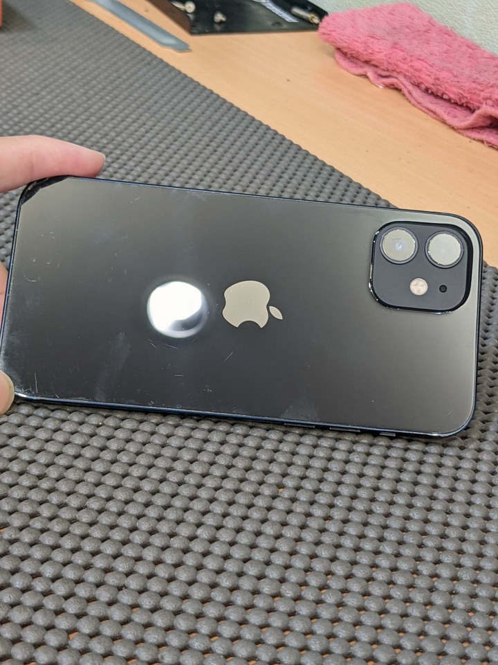 iphone 12 64G 戰損版 電池88% 黑色