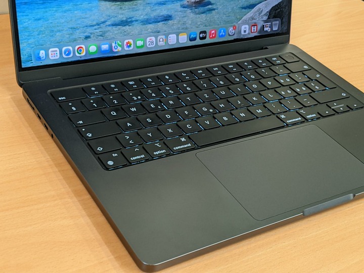 48G記憶體 M4 Pro 14吋 9成新 電池100% 有保固 MacBook Pro14 英寸，2024 年 太空灰 A3401