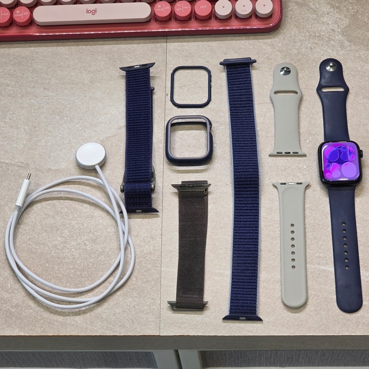 Apple Watch S7 45mm GPS 藍