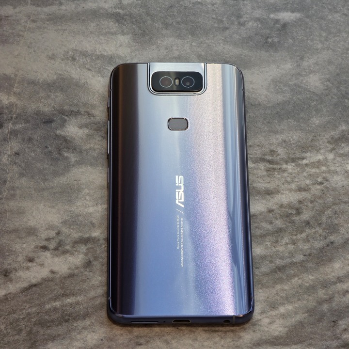 ASUS Zenfone6 8/256G銀
