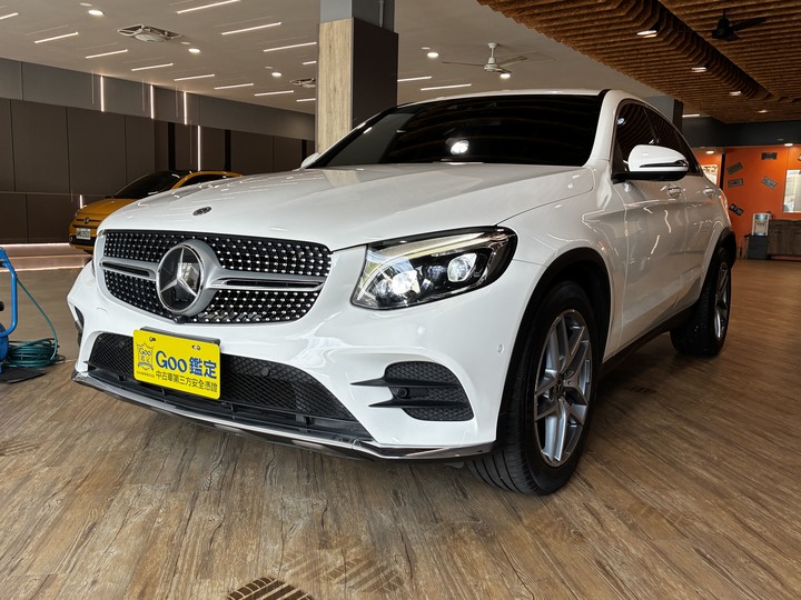 2018 BENZ GLC250 Coupe AMG 23P（總代理）