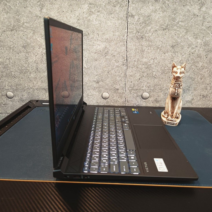 保固超久 HP Victus Gaming 15.6吋電競筆電 (i7-13620H/RTX5060 8G/16G/512G SSD/144Hz) 15-fa2182TX