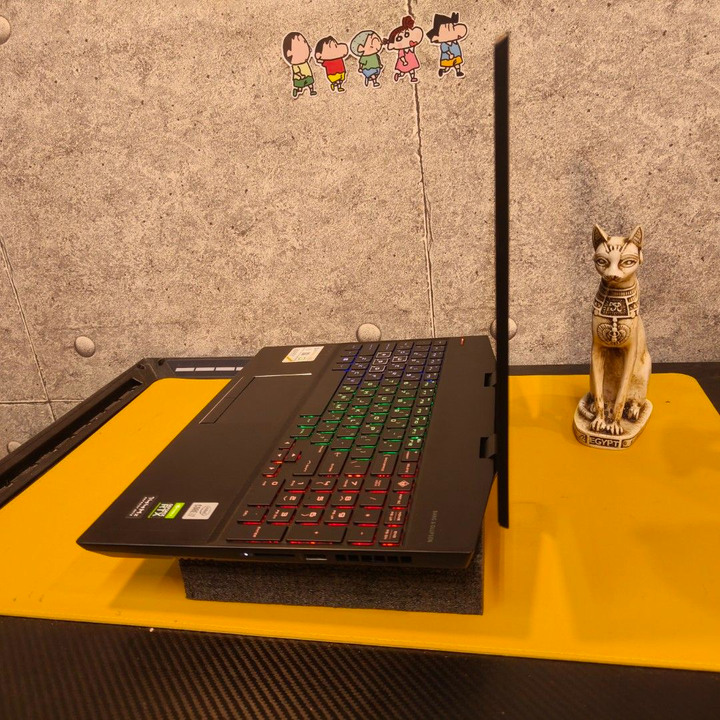 HP OMEN 15.6吋電競筆電(I7-10750H/RTX2060 6GB/8G/512G)