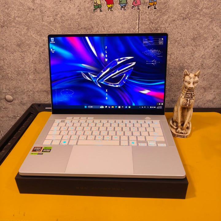 ASUS ROG Zephyrus G14 14吋電競筆電(AI9 HX370/滿血版RTX5060 8G/32G/1TB/GA403WM)