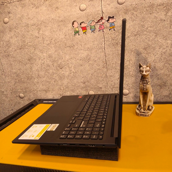 ASUS Vivobook 16吋效能筆電(Ryzen 5 7430U/16G/512G SSD/M1605YA)