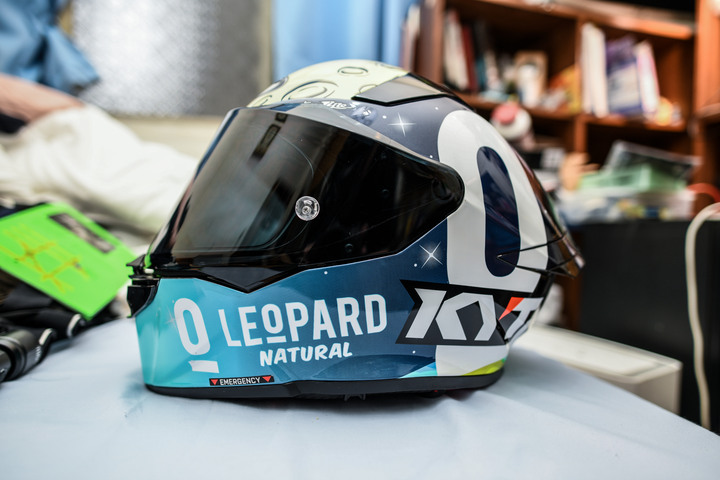 KYT R2R PRO 10 FOGGIA MUGELLO 2022 REPLICA 安全帽 SIZE:XL