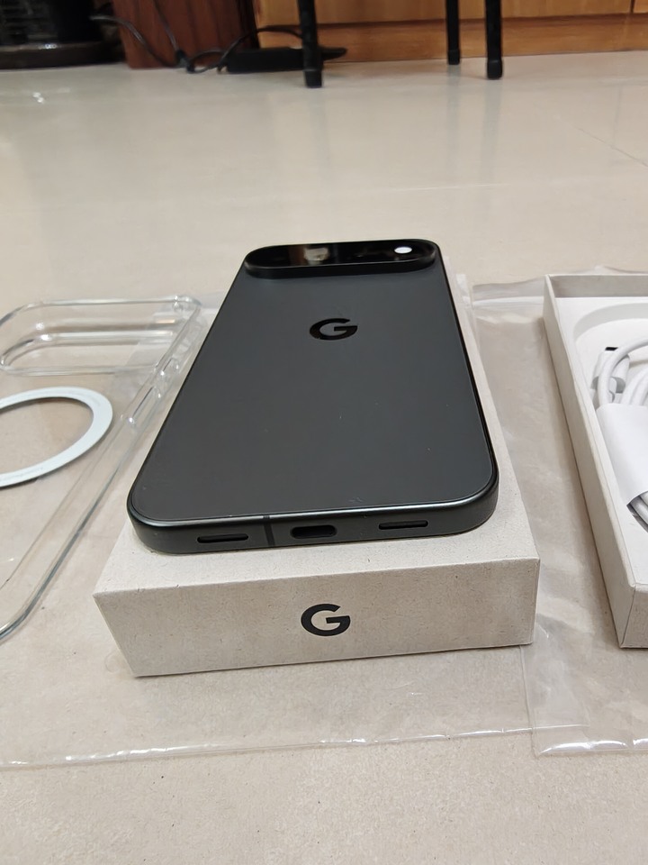 Pixel 11 Pro XL 256GB 保固到2027年10月9日 曜石黑 Pixelsnap保護殼 跟新的一樣 256G