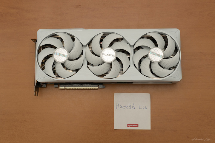 GIGABYTE RTX 5070 Ti WINDFORCE OC SFF 16G (RTX5070Ti)白色顯示卡