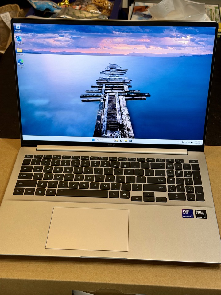 Honor MagicBook16 2026 AI 16吋 Ultra X7-358H 32G 1T 2.5K 92WH 高續航力