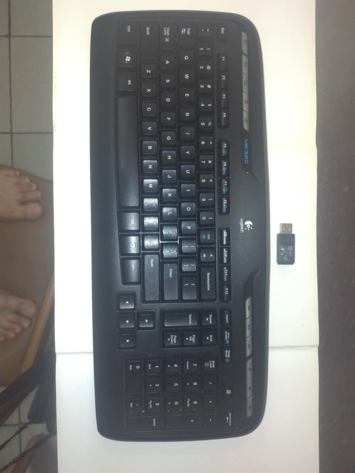 羅技 Logitech 無線鍵盤