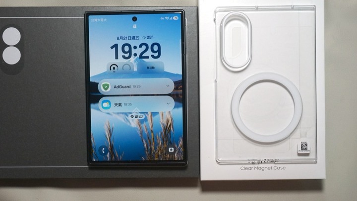 三星 Samsung Galaxy Z Fold 8 512g 石墨灰 遠傳公司貨