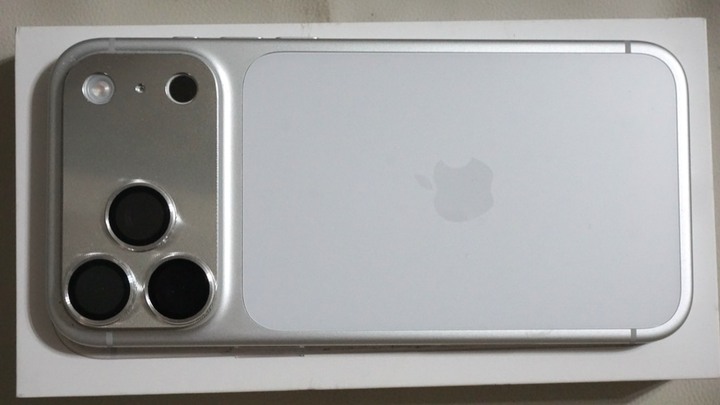 蘋果 Apple iPhone 17 Pro Max 256g 銀白 保固到2027年7月8日