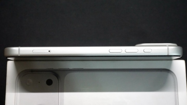 蘋果 Apple iPhone 17 Pro Max 512g 銀色 保固到2026年12月1日
