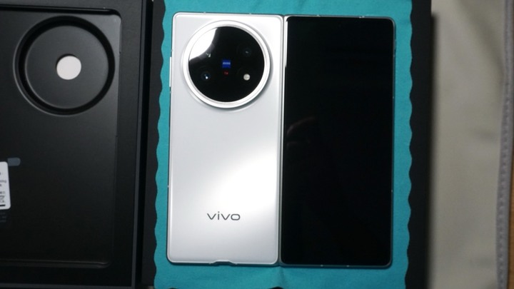 vivo X Fold5 16g/512g 羽白 台灣公司貨 體驗館購入2年保