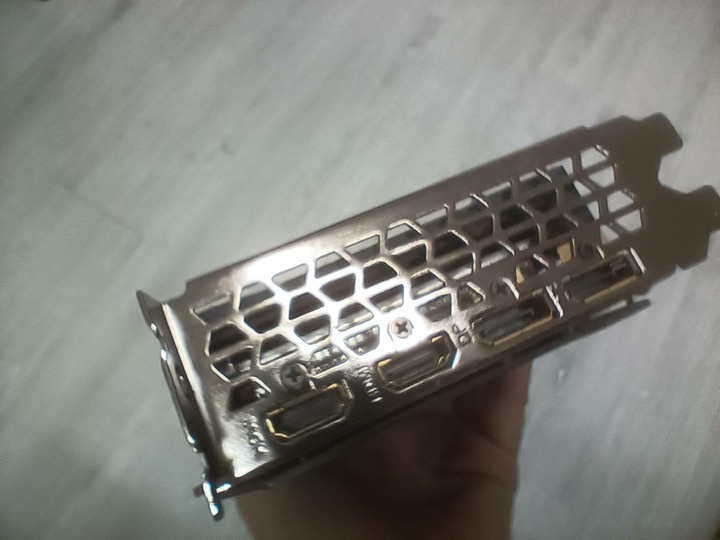 近全新 完整盒裝 GIGABYTE 技嘉RX6600 EAGLE 8G 顯示卡 無挖礦 附測試