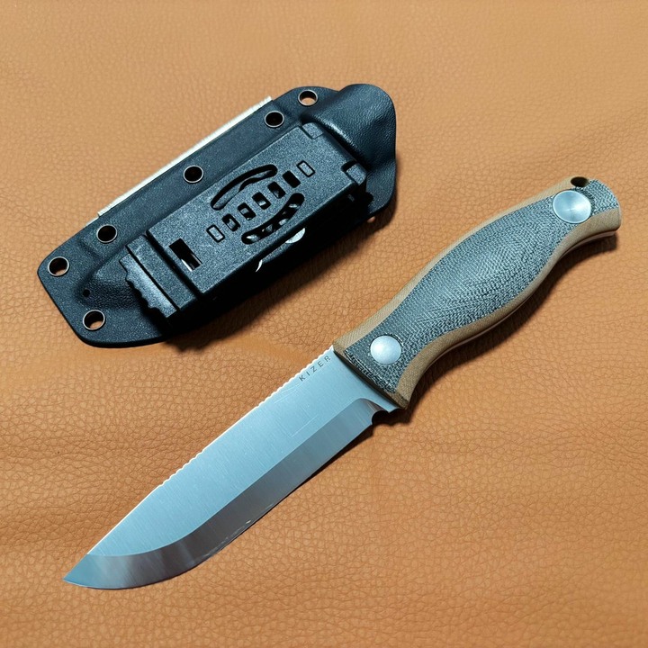 Kizer Polaris 黑棕電木+橘G10柄銀刃直刀 AEB-L鋼(Satin處理)