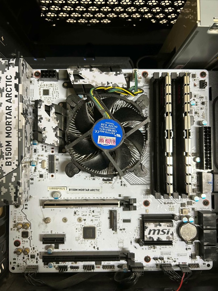 i5-6500+MSI B150M MORTAR ARCTIC+UMAX 16G(8Gx2) DDR4 2600