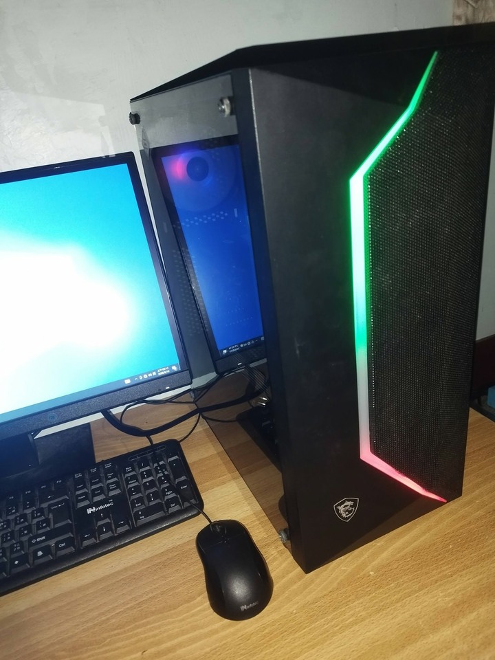  售 Intel i7 10700F 16G 240G SSD RXT 2060 獨顯 750W金牌 電腦主機 
