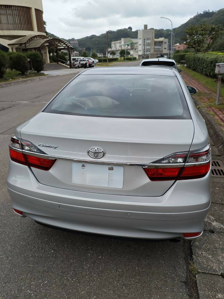 2018 Toyota 個人自售Camry MK7.5豪華版