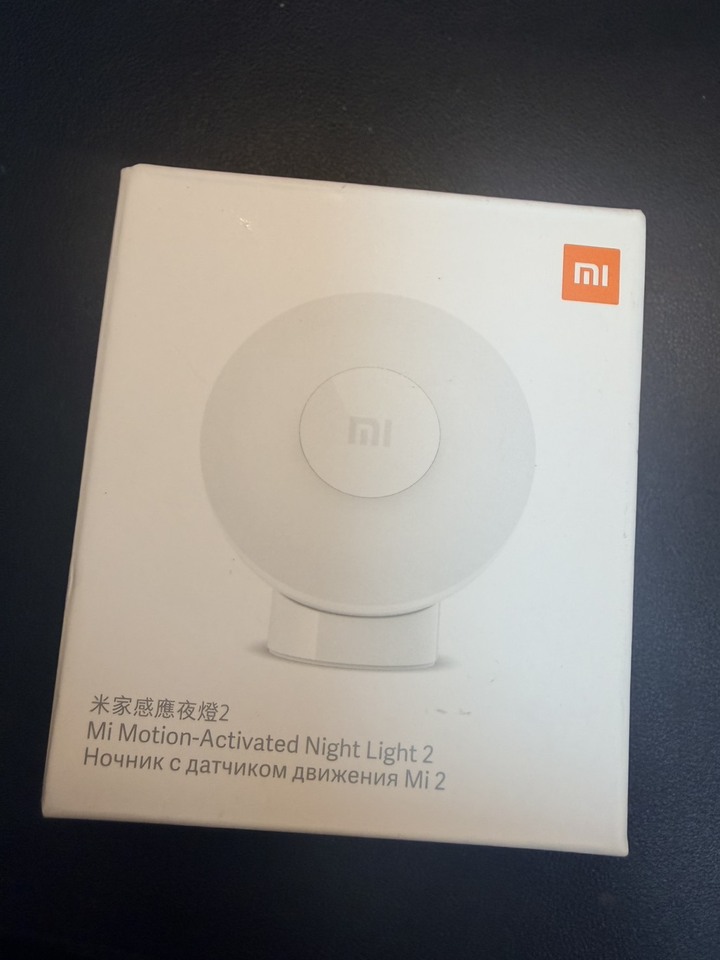 全新公司貨現貨 半夜不用摸黑！米家感應夜燈2 藍牙版｜人體感應 360°磁吸旋轉 APP調光 小夜燈