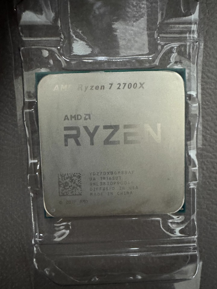 售16線程CPU-AMD-2700X 含風扇
