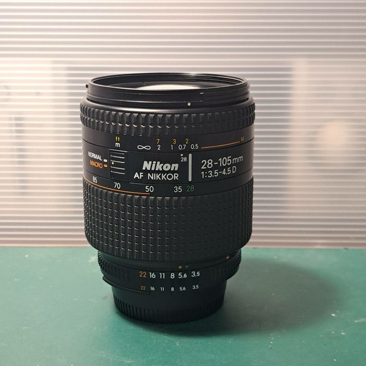 Nikon 28-105 mm f3.5-4.5 AF-D Macro 旅遊鏡