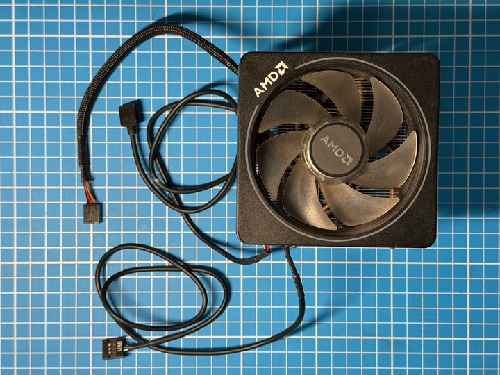 AMD Ryzen 7 3700X