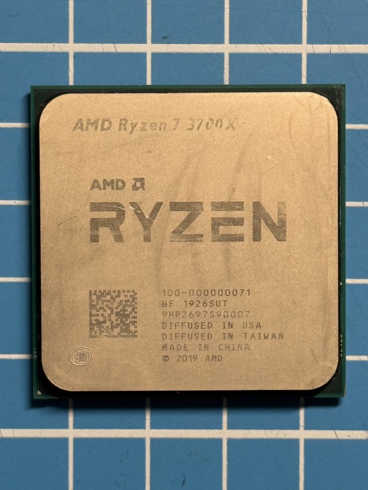 AMD Ryzen 7 3700X