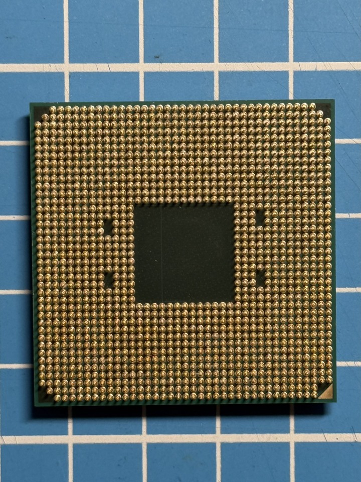 AMD Ryzen 7 3700X