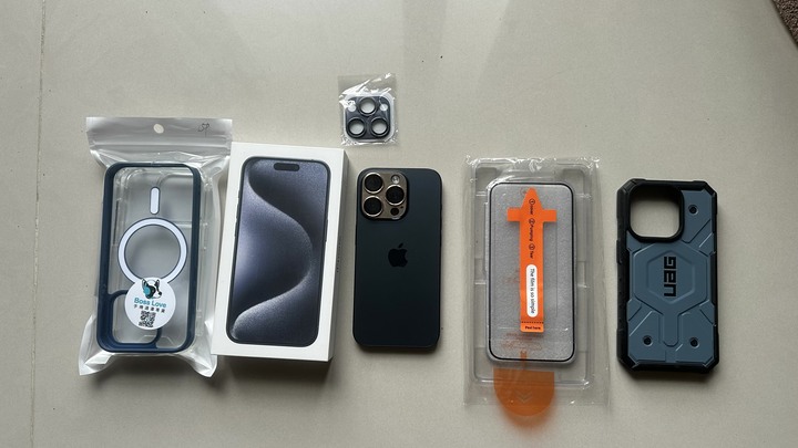 iPhone 15 pro 128G