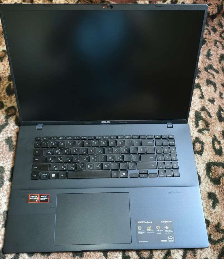 ASUS Vivobook M1807GA 18.4吋 筆記型電腦 R AI 5-430 16GB 512GB SSD