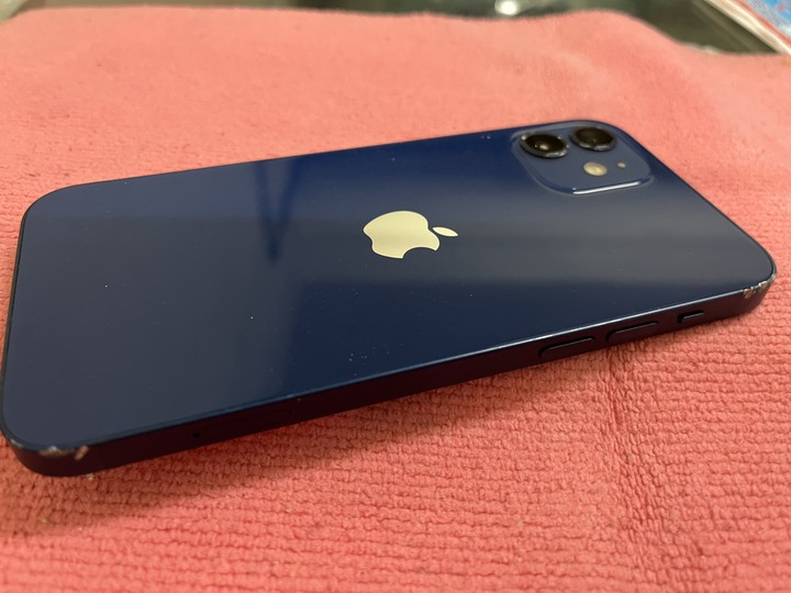 IPHONE12 128g藍 手機順暢