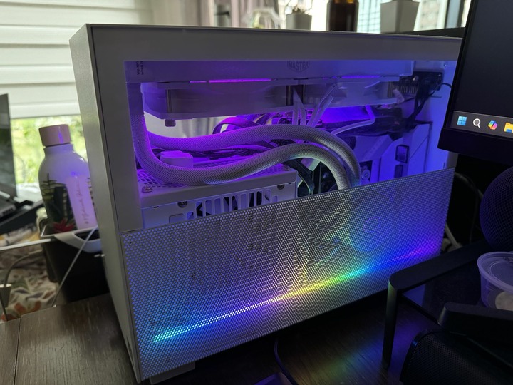 AMD Ryzen 5 8600G / NVIDIA 4070FE