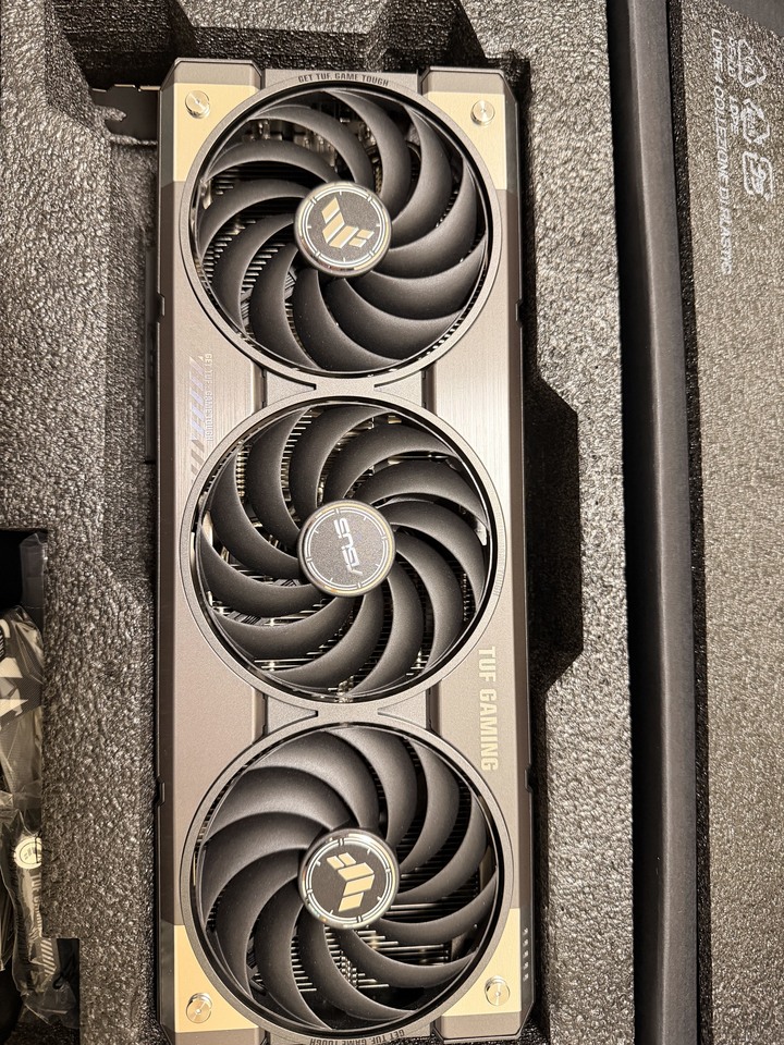 ASUS TUF GMAING OC 5070 12G