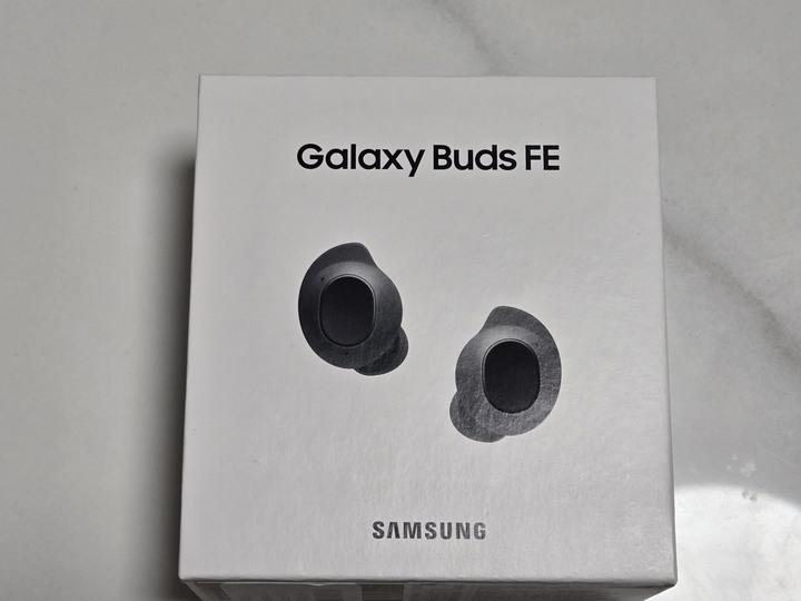 Galaxy Buds FE耳機。全新未拆封