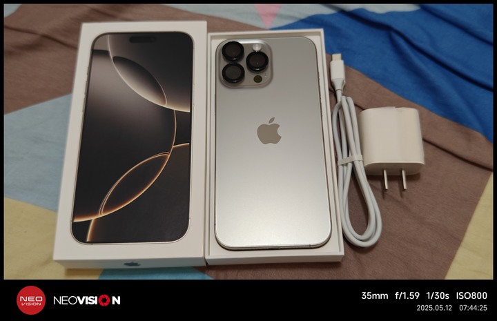 售9.9成新4/15購入iphone 16 pro max 512g原鈦色，無傷有盒原廠快充頭跟線，imos藍寶石玻璃貼imos藍寶石鏡頭貼（2500）電100，循環23持續增加中，誠可小議台北面交