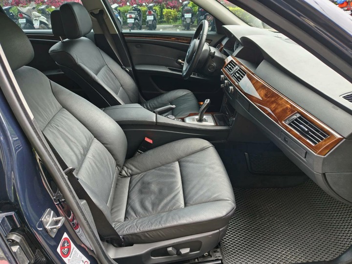 2010年式 BMW 520D 新款引擎 只跑13萬公里