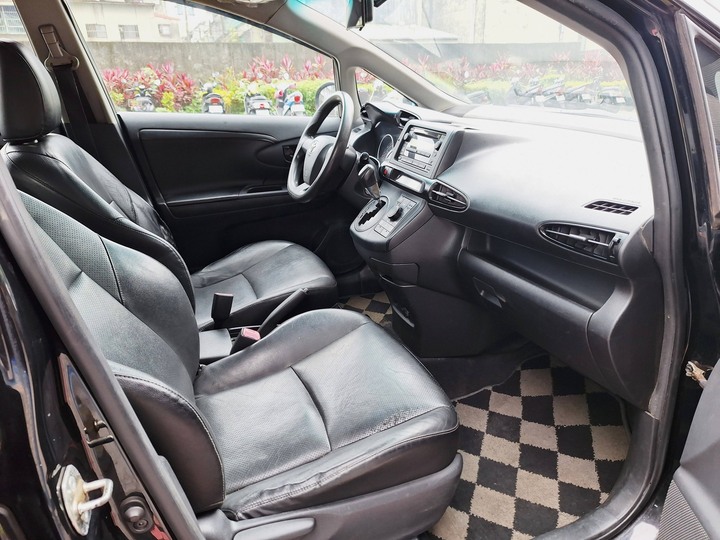 2012年 TOYOTA WISH 7人座 車況正常